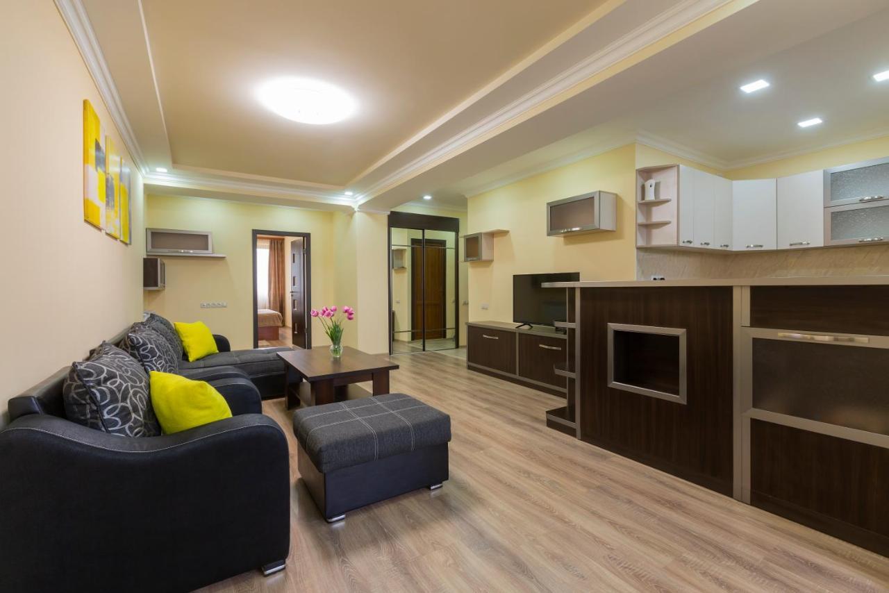 Umba Apartment N5 - Balcony And Mount Ararat View Erivan Exterior foto