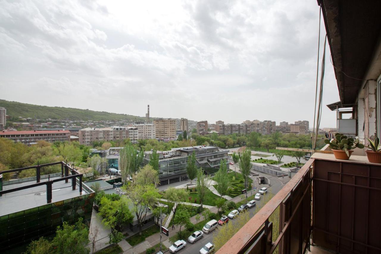 Umba Apartment N5 - Balcony And Mount Ararat View Erivan Exterior foto